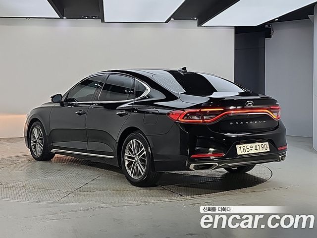 Hyundai Grandeur 2.2 Diesel Modern — пробег 175 000 км — фото 3 из 5