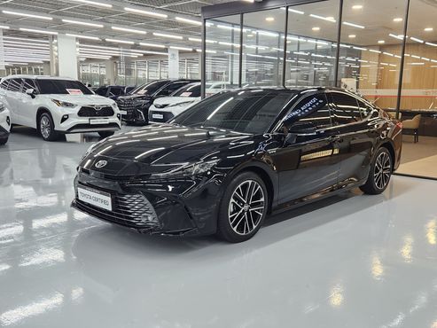 Toyota Camry 2.5 XLE Premium Hybrid — пробег 3 110 км — фото 1 из 5