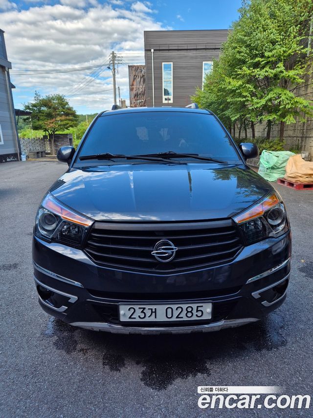 Ssangyong KORANDO 4WD GT 9-seater — пробег 167 000 км — фото 1 из 5