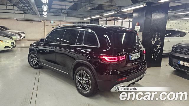 Mercedes-Benz GLB-Class GLB250 4MATIC — пробег 23 700 км — фото 2 из 5