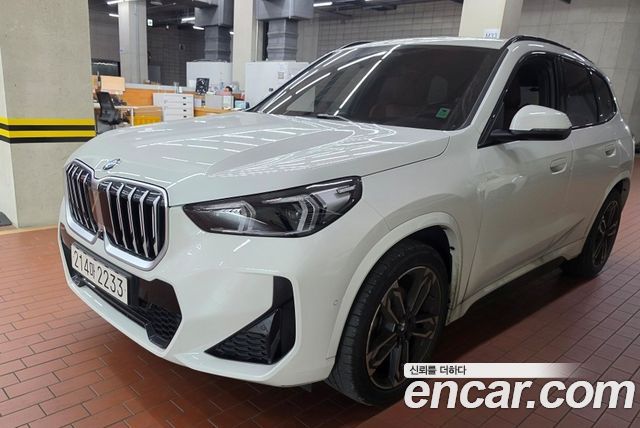 BMW X1 xDrive 20i M Sport — пробег 8 215 км — фото 2 из 5