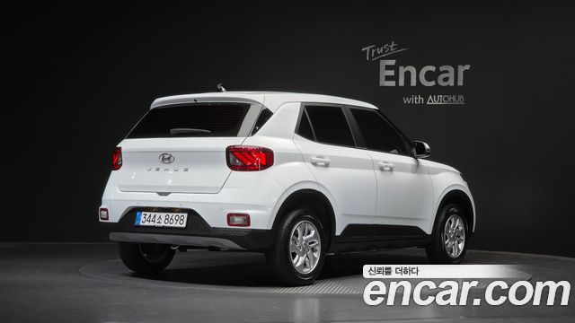 Hyundai Venue 1,6 Premium — пробег 5 345 км — фото 2 из 5