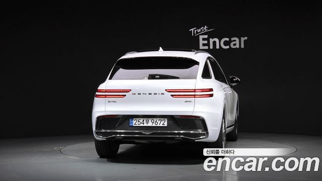 Genesis GV70 из Кореи Encar