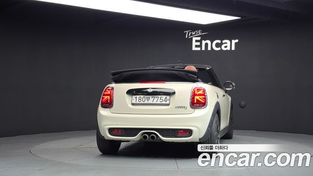 Mini Cooper Convertible Standard 3rd — пробег 59 180 км — фото 4 из 5