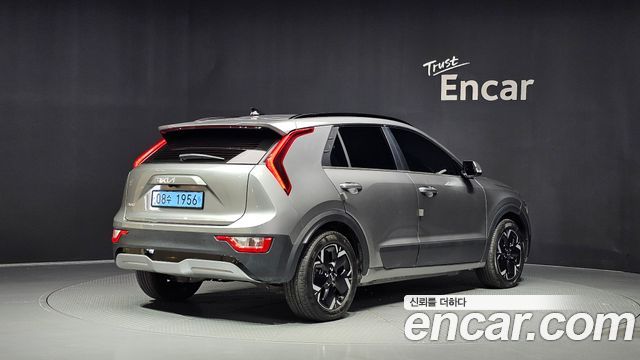 Kia Niro Air — пробег 52 835 км — фото 2 из 5