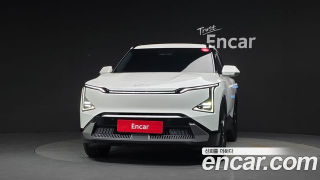 Kia EV5 Long Range 2WD Earth — пробег 865 км — фото 3 из 5