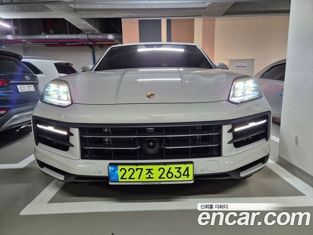 Porsche Cayenne 3.0 E-Hybrid — пробег 16 200 км — фото 1 из 5