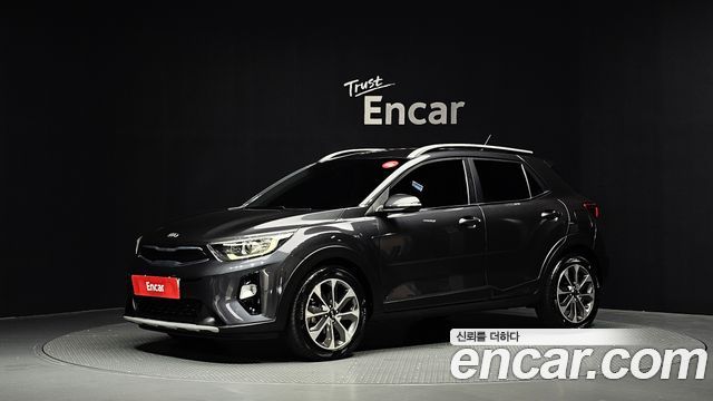 Kia Stonic из Кореи Encar