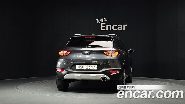 Kia Stonic из Кореи Encar