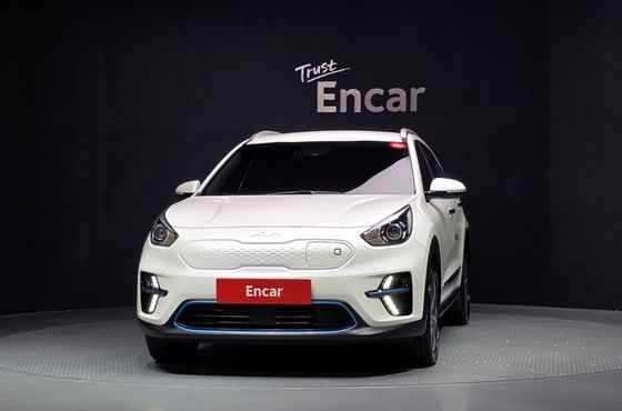 Kia Niro Prestige — пробег 127 617 км — фото 3 из 5