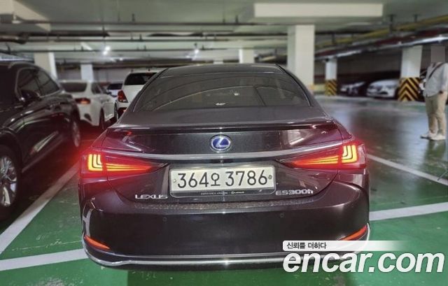 Lexus ES Executive — пробег 72 228 км — фото 4 из 5