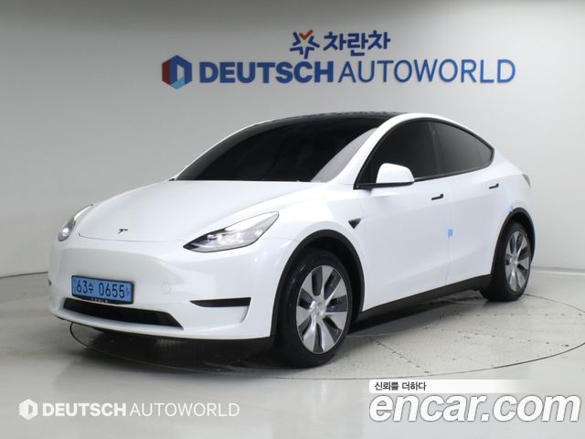Tesla Model Y RWD — пробег 48 639 км — фото 1 из 5