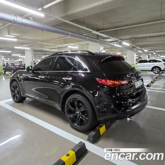 Infiniti QX70 3.7 AWD — пробег 146 950 км — фото 4 из 5