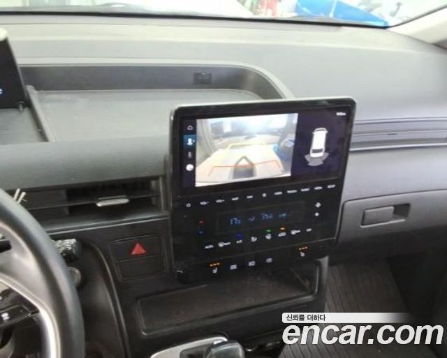 Hyundai Staria Cargo 3-Seater Modern — пробег 177 872 км — фото 4 из 5