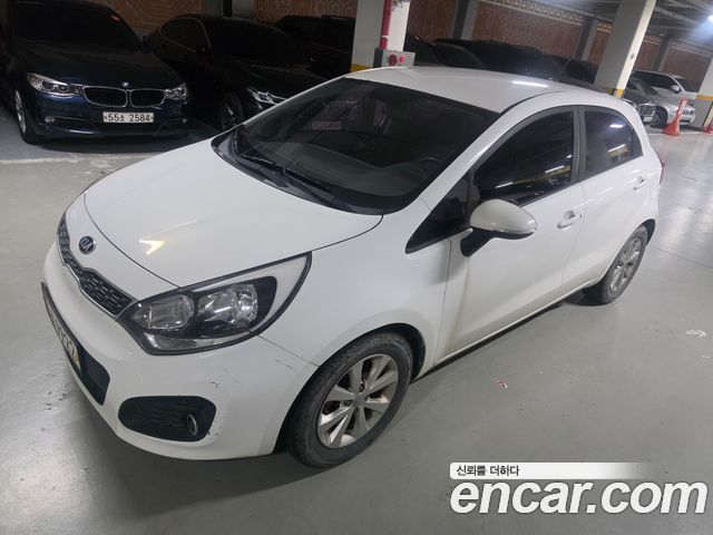 Kia pride 1.6 GDI Hatchback Luxury — пробег 309 788 км — фото 1 из 5