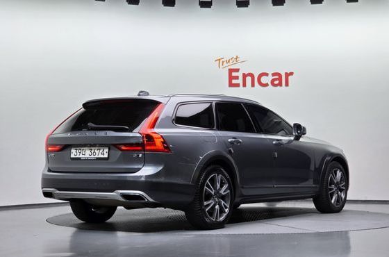 Volvo V90 T5 Pro AWD — пробег 272 827 км — фото 2 из 5