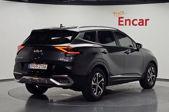 Kia Sportage Signature 2WD — пробег 15 590 км — фото 2 из 5
