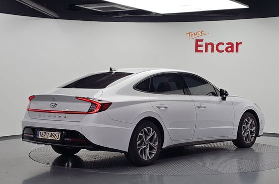 Hyundai Sonata 2.0 Premium Plus — пробег 37 617 км — фото 2 из 5