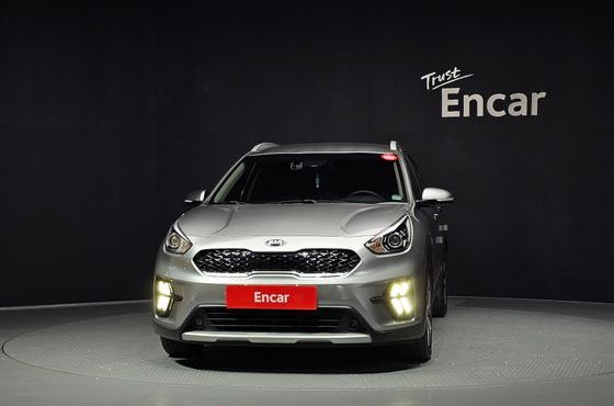 Kia Niro 1.6 HEV Luxury — пробег 108 314 км — фото 3 из 5