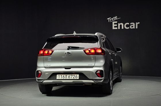 Kia Niro 1.6 HEV Luxury — пробег 108 314 км — фото 4 из 5