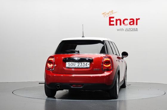Mini Cooper 5Door Standard 3rd — пробег 91 682 км — фото 4 из 5