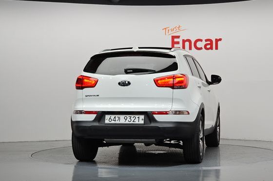 Kia Sportage Diesel 2WD Trendy — пробег 109 664 км — фото 4 из 5