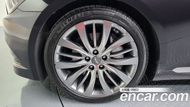 Hyundai Genesis из Кореи Encar