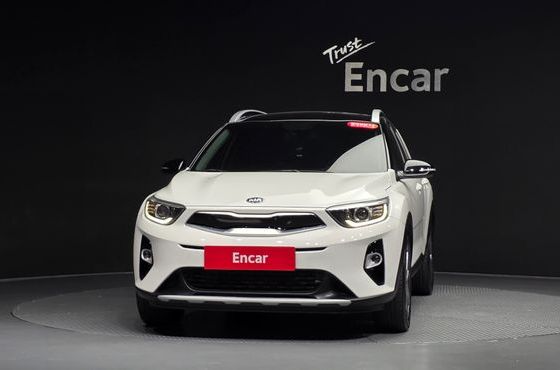 Kia Stonic 1.4 Prestige — пробег 31 625 км — фото 3 из 5