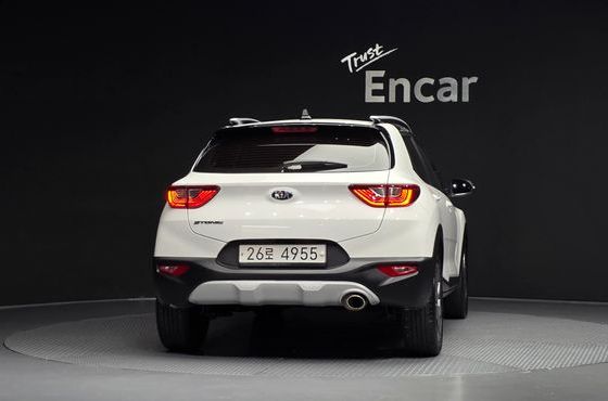 Kia Stonic 1.4 Prestige — пробег 31 625 км — фото 4 из 5