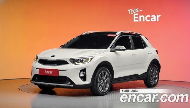 Kia Stonic 1.4 Prestige — пробег 31 625 км — фото 1 из 5