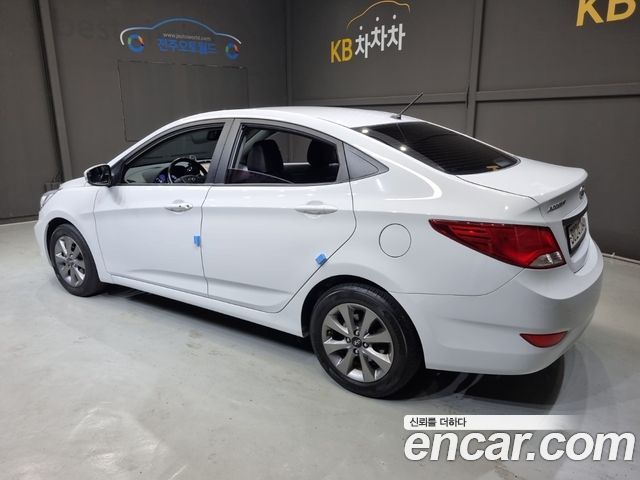 Hyundai Accent 1.4 VVT Modern — пробег 76 000 км — фото 5 из 5