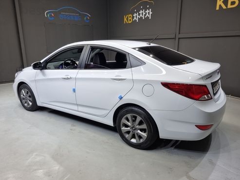 Hyundai Accent 1.4 VVT Modern — пробег 76 000 км — фото 5 из 5
