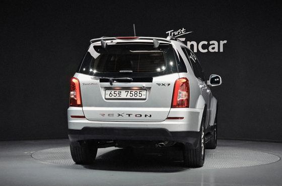 Ssangyong Rexton 2.0 4WD RX7 Prestige — пробег 74 281 км — фото 4 из 5