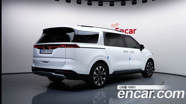Kia Carnival Gasoline 9-Seater Prestige — пробег 51 359 км — фото 2 из 5