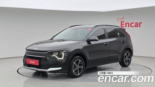 Kia Niro Trendy — пробег 80 411 км — фото 1 из 5
