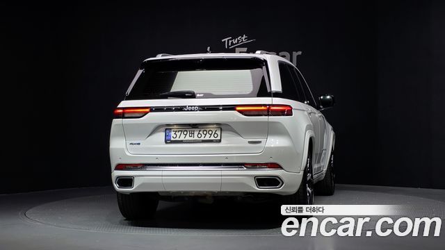 Jeep Cherokee 4xe Summit Reserve — пробег 73 450 км — фото 4 из 5