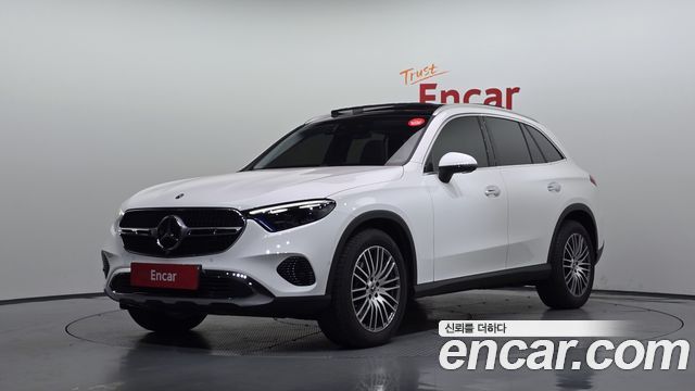 Mercedes-Benz GLC-Class GLC220 d 4MATIC — пробег 2 608 км — фото 1 из 5