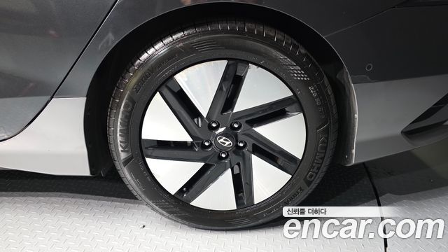 Hyundai Ioniq6 Long Range AWD Exclusive + — пробег 65 286 км — фото 5 из 5
