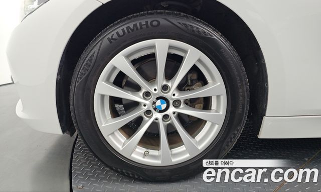 BMW 3-Series 320d xDrive — пробег 76 127 км — фото 5 из 5