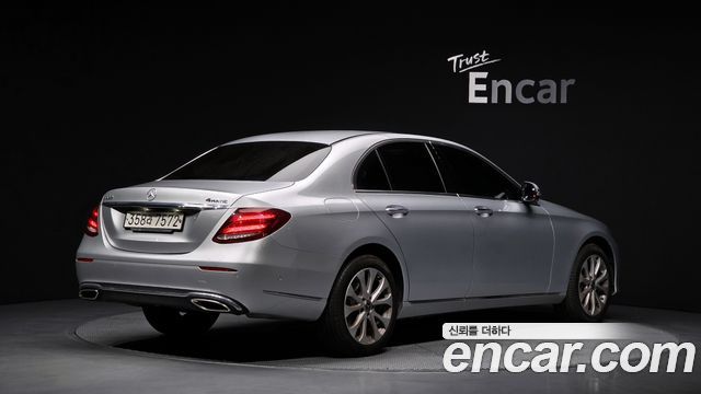 Mercedes-Benz E-Class из Кореи Encar
