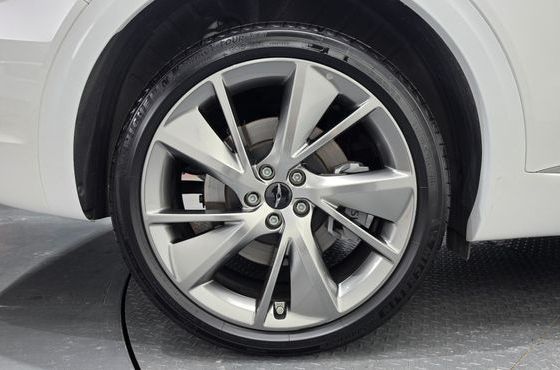 Genesis GV70 2.5T Gasoline AWD — пробег 26 261 км — фото 5 из 5