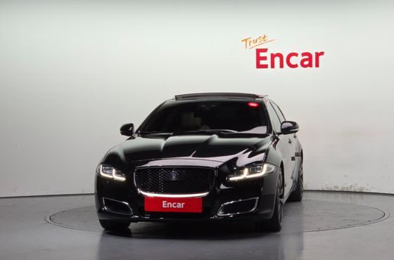 Jaguar XJ 3.0D Premium Luxury LWB X351 — пробег 144 504 км — фото 3 из 5