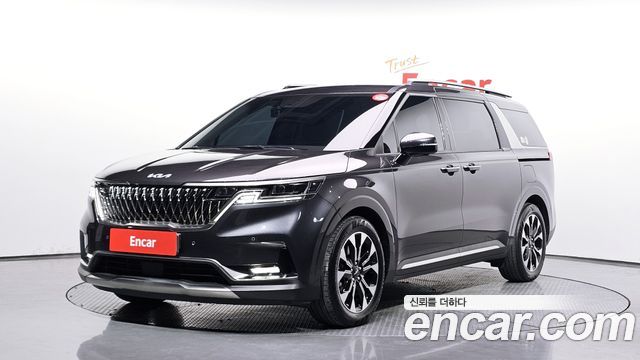Kia Carnival Gasoline 7-Seater Signature — пробег 47 055 км — фото 1 из 5