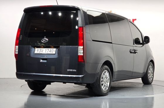 Hyundai Staria Cargo 5-Seater Modern — пробег 170 753 км — фото 2 из 5