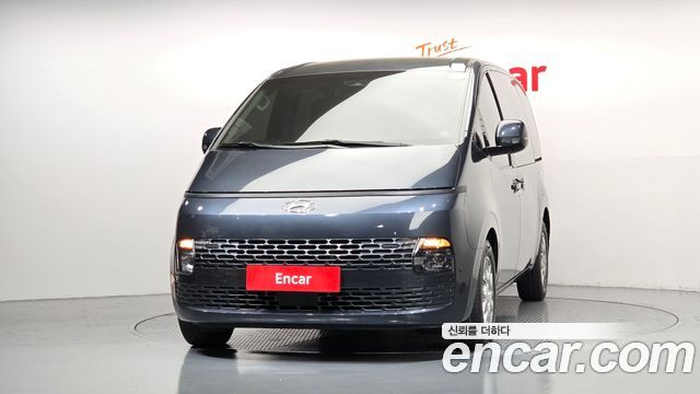 Hyundai Staria Cargo 5-Seater Modern — пробег 170 753 км — фото 3 из 5