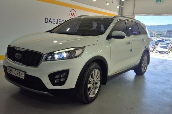 Kia Carnival 9-seater Prestige — пробег 175 209 км — фото 2 из 5