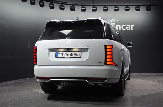Hyundai Palisade HEV 2.5T 4WD 9-Seater Calligraphy — пробег 2 630 км — фото 4 из 5