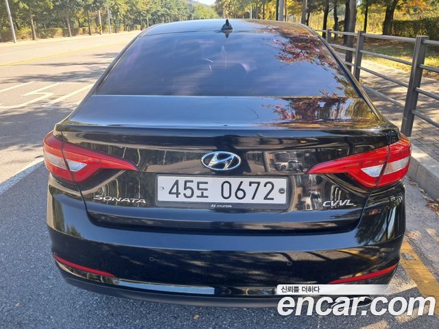 Hyundai Sonata 2.0 Smart — пробег 240 000 км — фото 3 из 5