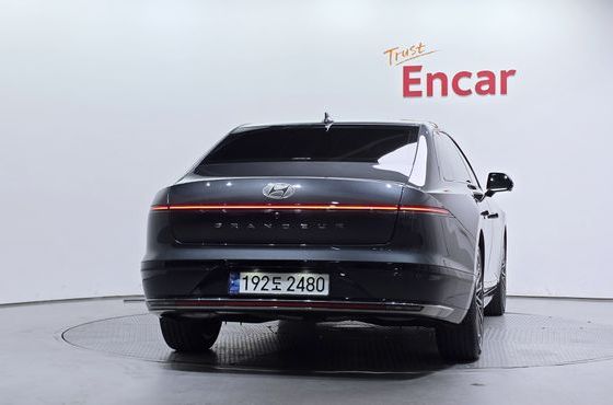 Hyundai Grandeur Calligraphy — пробег 34 668 км — фото 4 из 5