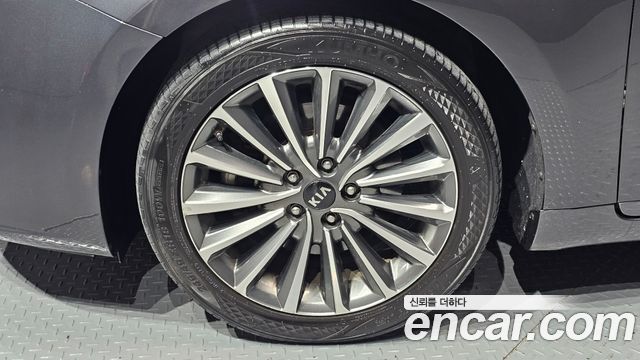Kia K7 из Кореи Encar